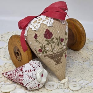 Not forgotten Farm cross-stitched STRAWBERRY BASKET PINKEEP & Companion on 32 count Mocha Linen Aida w/ Pearls, Ribbon, Antique Topper 2 pc