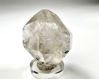 Diamant Herkimer avec inclusions d'anthraxolite, quartz, cristal, minéraux, cristaux de guérison,