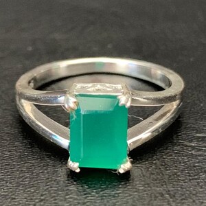 925 sterlingsilver ring med grön onyx, fyrkantig rektangulär ädelsten, storlek 6 7 9, ring med grön klo i sterlingsilver, stiftring med grön onyx
