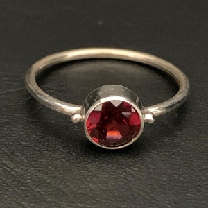 925 Sterling Silver Garnet Ring Faceted Gemstone Thin Stack Size 6 7 8 9 , Round Garnet Ring, Solitaire Garnet Ring, Bridesmaid Gift