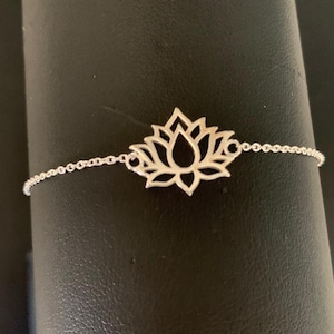 925 Sterling Silver Lotus Flower Bracelet, Lotus Charm Chain Bracelet, Gift for Girl Mum Bridesmaids