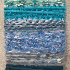 ¡Paquete de muestra de hilo/fibra mixta The Blues de 12 yardas para elementos en miniatura, costura lenta, fieltrado, collage, etiquetas para regalos/diarios y más!