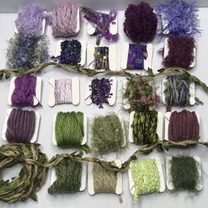 Bolsa Bijou de 50 yardas en color morado coordinado para tapices de fibra, bordados, puntadas lentas, adornos, diarios y mucho más.
