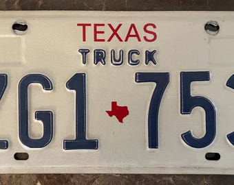 Placa de matrícula antigua de camión de Texas, ZG1 753 Silueta roja del estado de Texas. [1]