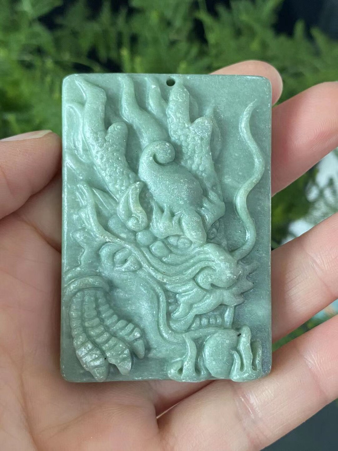 Natural Jade Dragon Statue Sculpture Pendant Jade Carving Fengshui