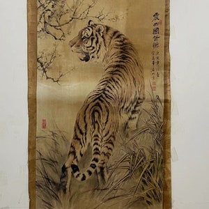 Signed Asian Unframed watercolour China Handpainted  animal painting,calligraphy,Vtg Frameless Picture core painting Ancient paintings tiger
