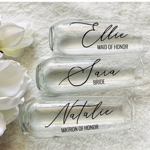 Bridesmaid Glass, Personalized Glass, Bridal Party Glasses, Bridesmaid, Bride Glass, Maid of Honor, Champagne Flute, Personalized Gifts