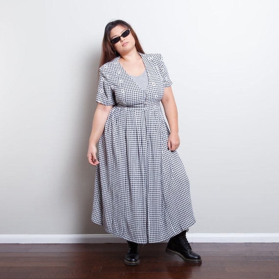 Vintage Gingham Daisy Dress