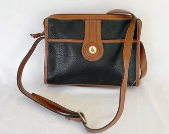 90s Black and Tan Shoulder Purse