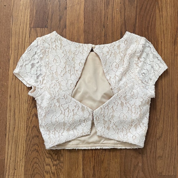 90s Cropped White Lace Short Sleeve Top - image 3