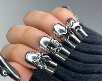 Chrome press on nails ~ Chrome nails ~ nails ~ Y2K press on nails ~ Charm press on nails ~ Gothic press on nails ~ Emo press on nails