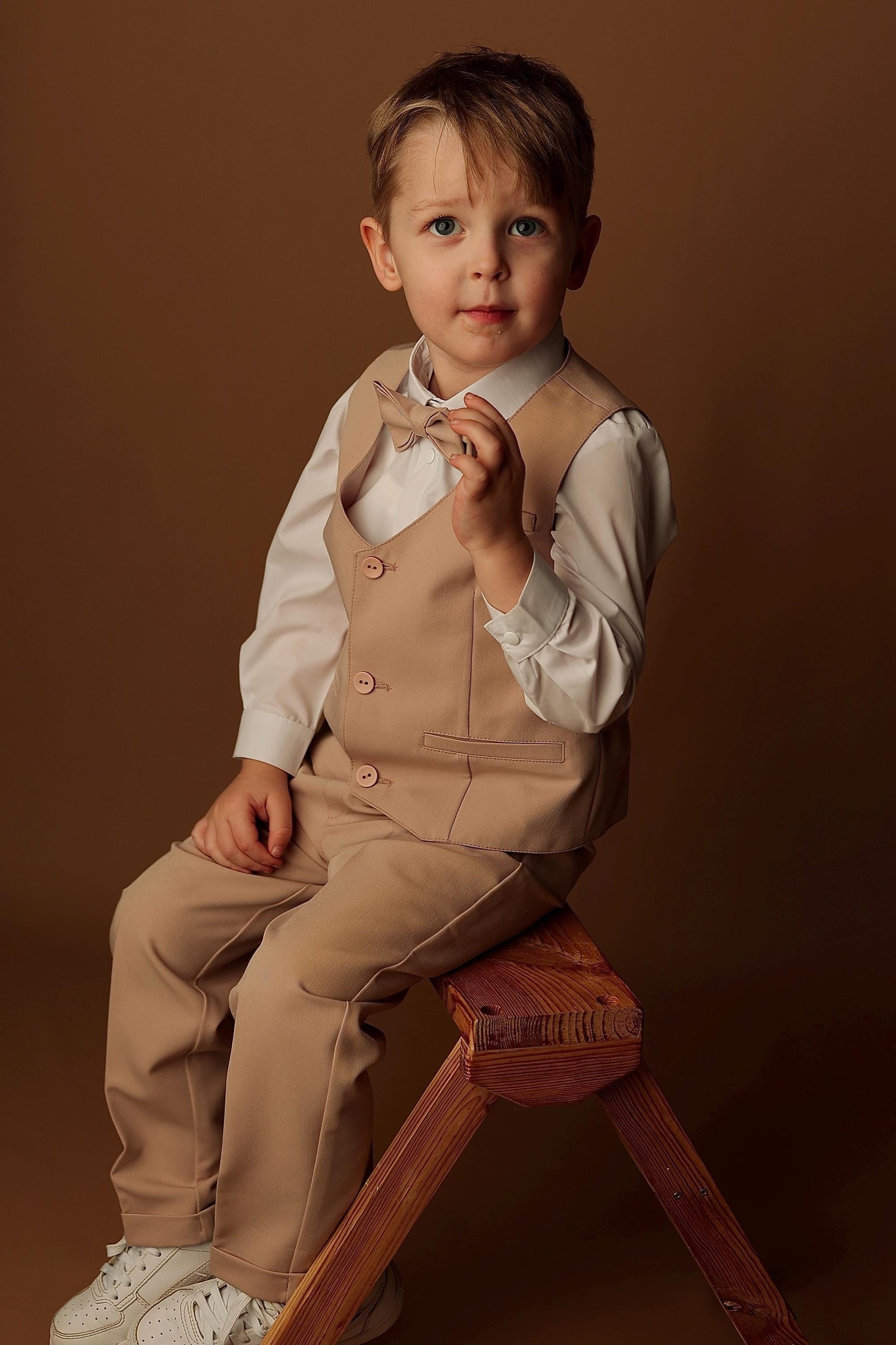 Beige Boys' Suit: Elegant Wedding Ring Bearer Outfit (0-9 Years)