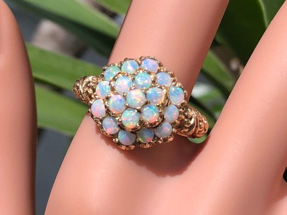 Exquisite Deeply Carved 9k Yellow Gold White Opal… - image 4