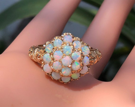 Exquisite Deeply Carved 9k Yellow Gold White Opal… - image 1