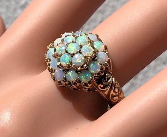 Exquisite Deeply Carved 9k Yellow Gold White Opal… - image 5