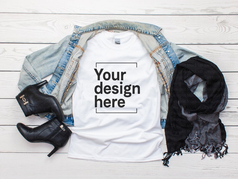 Fashion Mockup Gildan 500 flatlay shirt winter tshirt