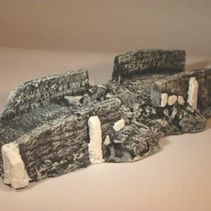 Wargames Scenery, Resin Damaged Bridge 20mm, 28mm, 40k. wargames Terrain.