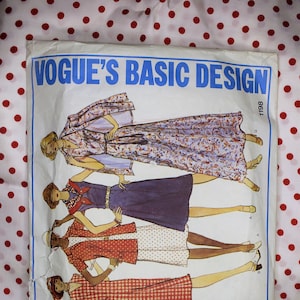 1970s Vogue Basic Design Misses Dress and Jacket Pattern - Vintage - Size 12 - 1198