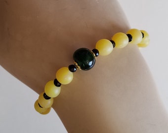 Round beaded bracelet from Haiti, colorful beads, handmade cuff bracelet from France