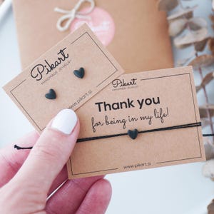 Regalo de agradecimiento personalizado, pulsera de la amistad hecha a mano con tarjeta de agradecimiento personalizable, delicado juego de joyas de corazón para mejor amiga