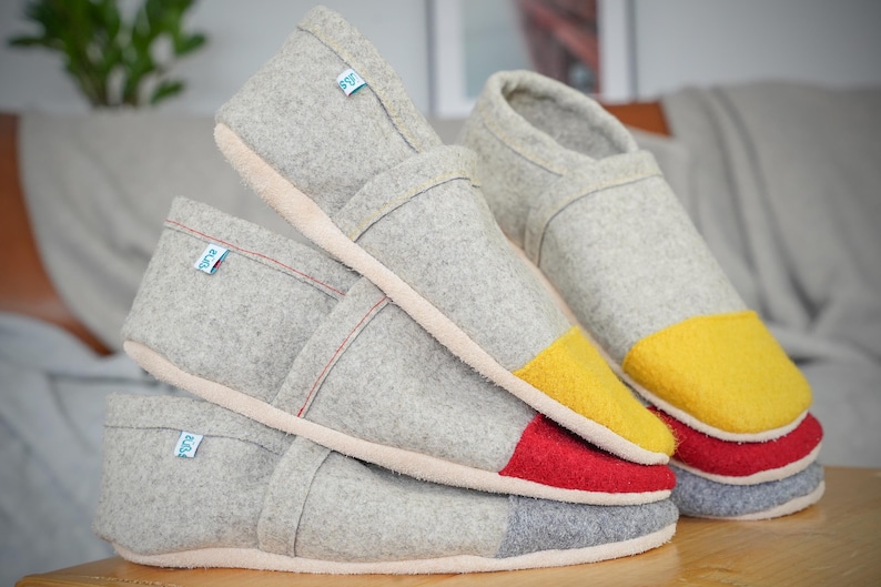 Felt Slippers for Warm Feet Made of Natural Material in Grey Felt