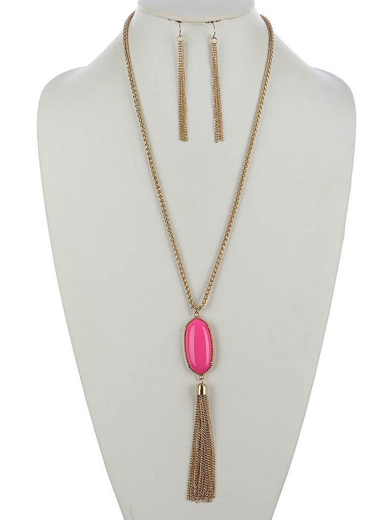 Hexagonal Oval Lucite Stone Pendant Necklace And Earring Set
