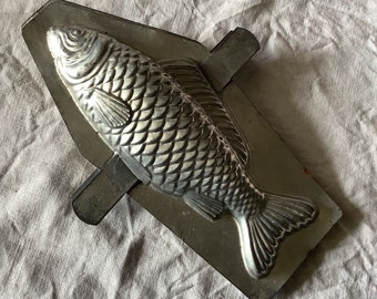 Ancien grand moule à poisson en chocolat des années 40/moule en fonte de métal, fabriqué dans une chocolaterie professionnelle française, moule fabriqué par Matfer