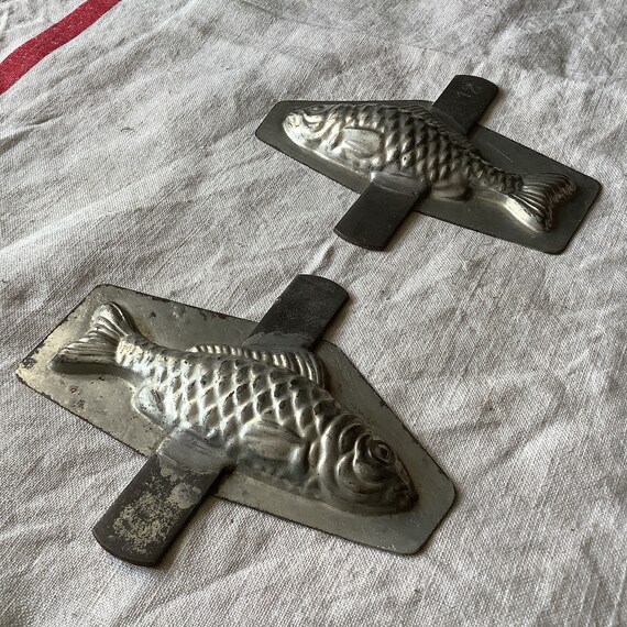 ベルギー アンティーク 古いチョコレート用の型 モールド ラングドシャ 1900年代オランダ製ヘーゼルナッツ型ボンボン用チョコレートモールド