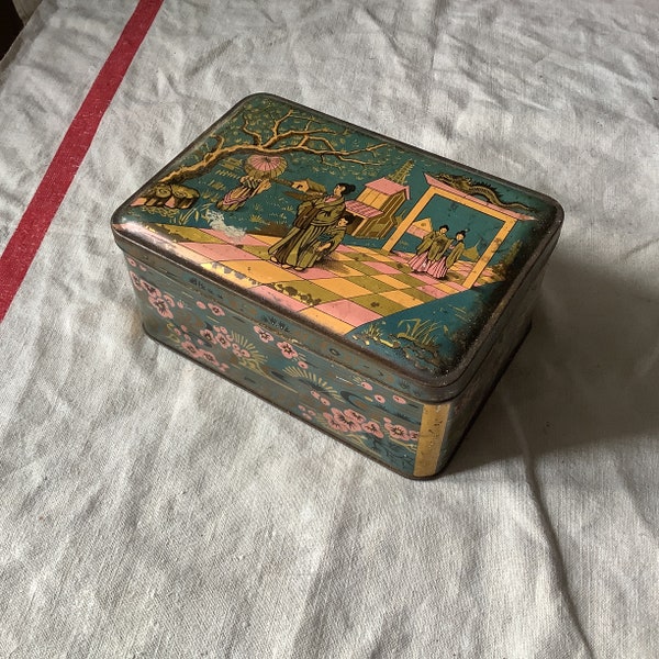 Vintage 1940s Tin Box Made in France Japanese Women in traditional dress in garden