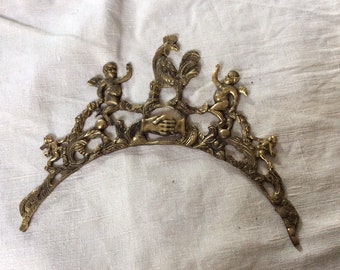Antique French Ormolu Rooster Furniture Embellishment: Decorative Brass Hardware