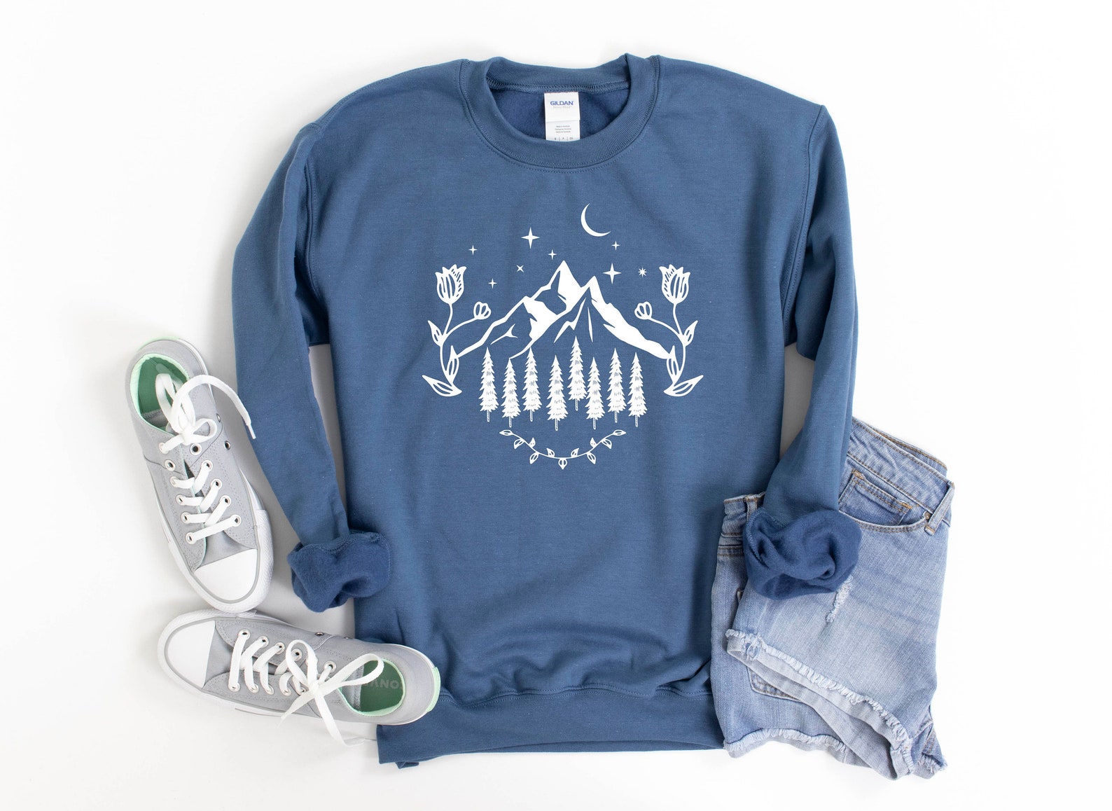 mountain scene sweatshirt