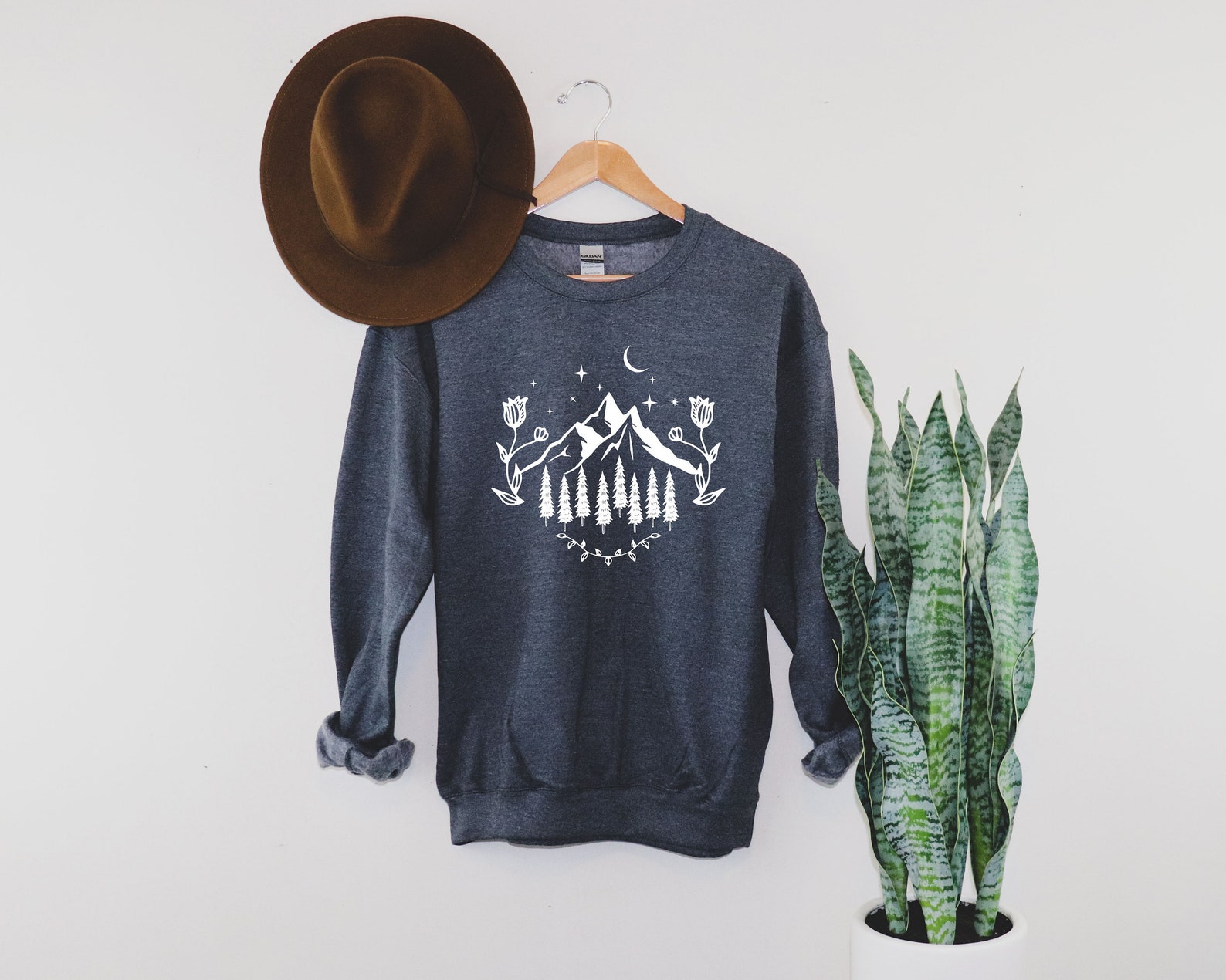 mountain scene sweatshirt