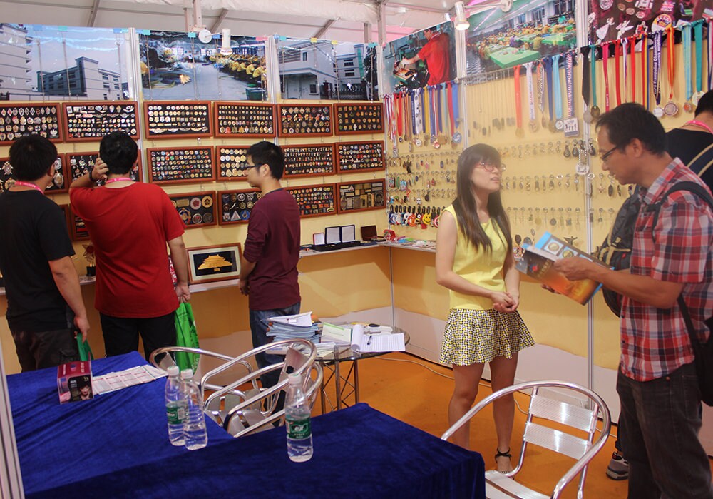 100 Custom Lapel Pins Wholesale Enamel Pins Quality Metal Pins Etsy