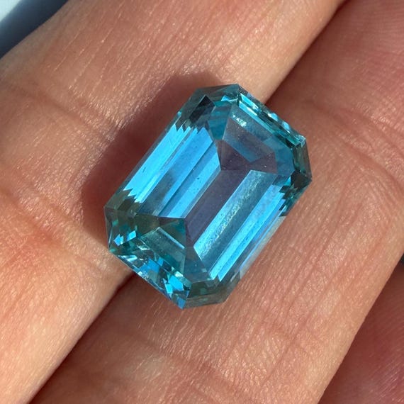 Teal Sapphire Emerald Cut  14x10mm. Light Blue Lab Grown Gemstone 10ct.