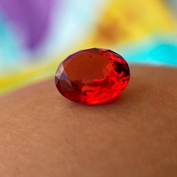 Lab Grown Red Beryl Gemstone: Oval Scarlet Emerald with Certificate