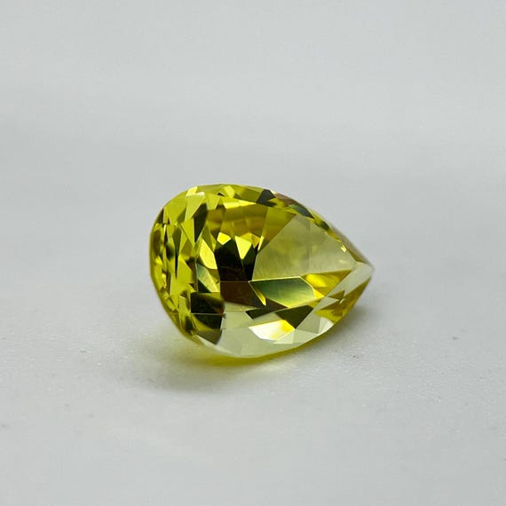 Yellow Sapphire Pear Cut Top Quality Any Size. Corundum Yellow Sapphire For Unique Jewelry. Express Shipping With Certificate!