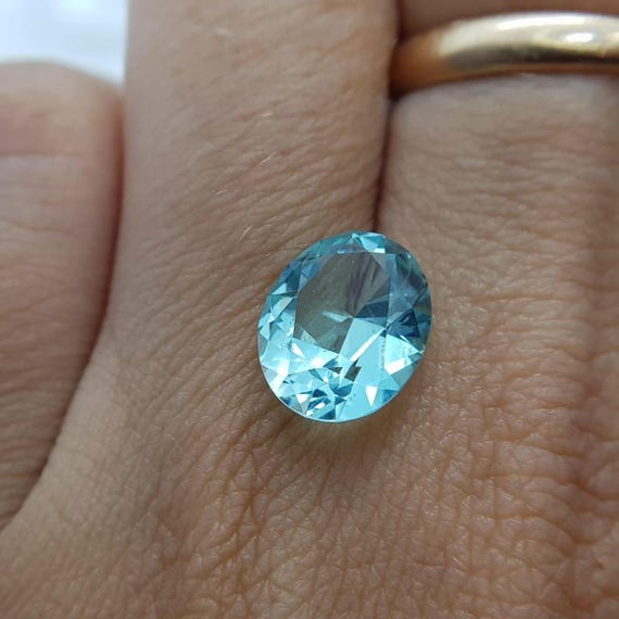 8x10mm Oval Aquamarine. Lab Grown Hydrothermal March Birthstone.