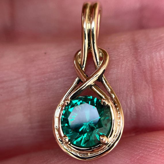 Emerald Pendant For Necklace Unique Design. 14k Solid Gold Lab Grown Hydrothermal Gemstone.