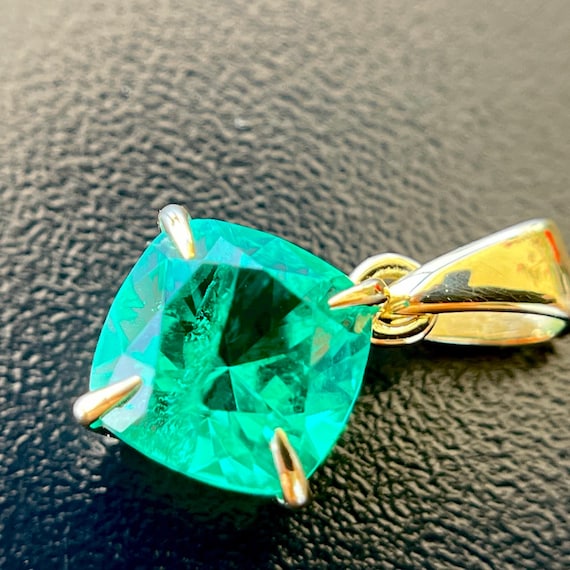 14K Gold Colombian Emerald Pendant Cushion Shape. Top Quality Hydrothermal Lab Grown Emerald In Solid Gold Minimalist Pendant For Necklace!