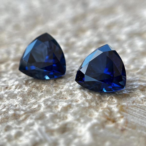 Stunning Lab Grown Blue Sapphire Trillion Cut Gemstone - Perfect for Unique Jewelry Designs. Any Size!