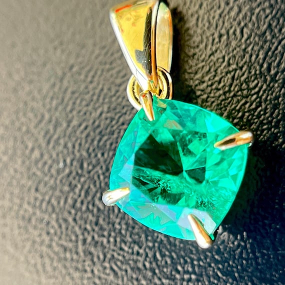 14k Gold Lab-Grown Emerald Pendant: Minimalist Cushion Cut Necklace