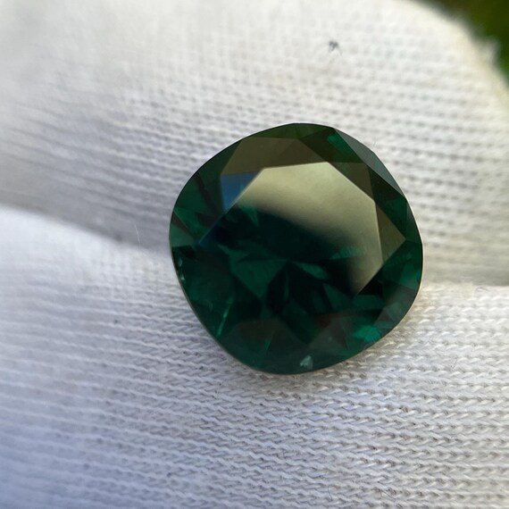 12mm Emerald Cushion Cut. Top Quality Lab Grown Hydrothermal Emerald For Unique Jewelry. Free Express Shipping!