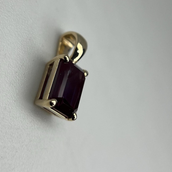 Color Change Alexandrite 14K Gold Pendant: Lab Grown Gemstone