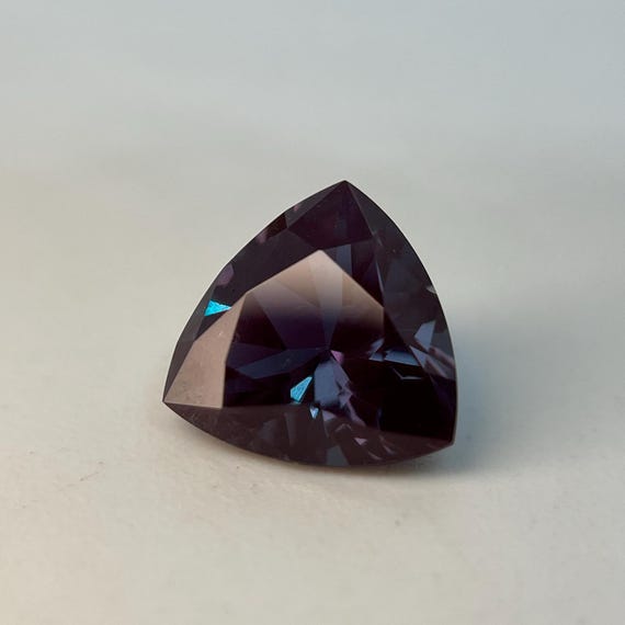 10mm Alexandrite Trillion Cut. Lab Grown Color Changing Magic Gemstone For Unique Jewelry.