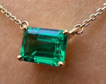 14k Gold Emerald Necklace Pendant. Lab Grown Hydrothermal Colombian Emerald Unique Design Minimalist Jewelry.