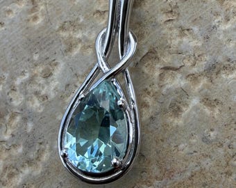 Aquamarine Pendant For Necklace. 14k Solid Gold Unique Jewelry Item With Lab Grown Gemstone.
