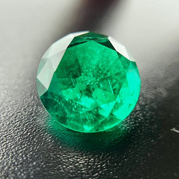 Colombian Emerald Round Cut. Bluish-Green Lab Grown Hydrothermal Gemstone.