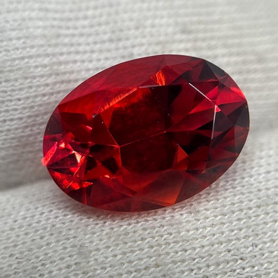 Red Beryl Bixbite 6 Carats Oval Cut. Hydrothermal Lab Grown Gemstone For Unique Jewelry!