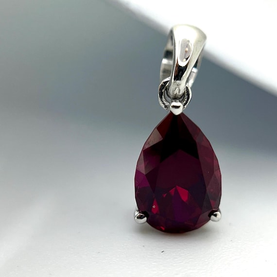 3ct Ruby Minimalist Gold Teardrop Pendant. Lab Grown Gemstone With Certificate.