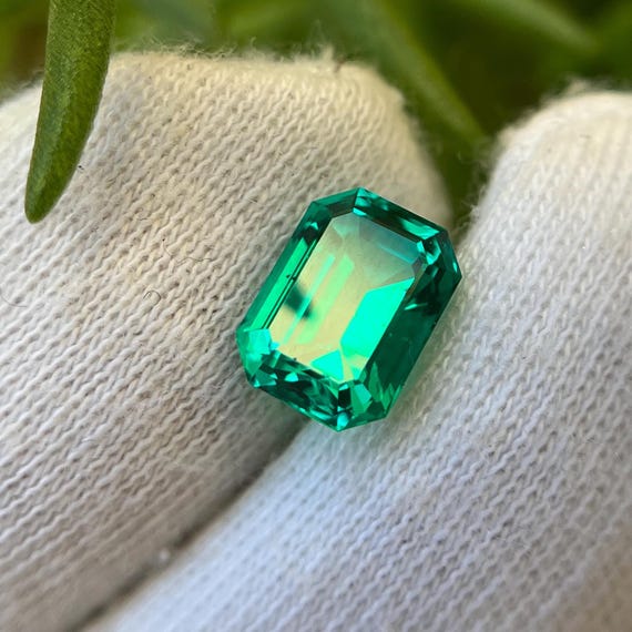 Colombian Emerald Octagon Cut Any Size. One Of A Kind Unique Quality Lab Grown Hydrothermal Emeralds. Both Clean And With Natural Inclusions